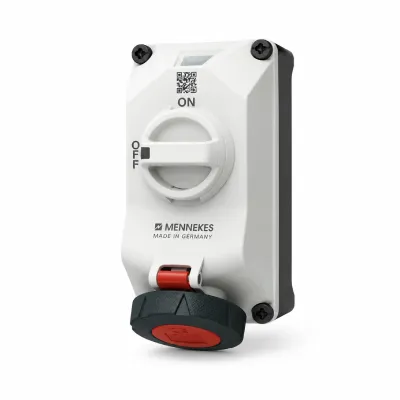 Interlocked wall mounted receptacles